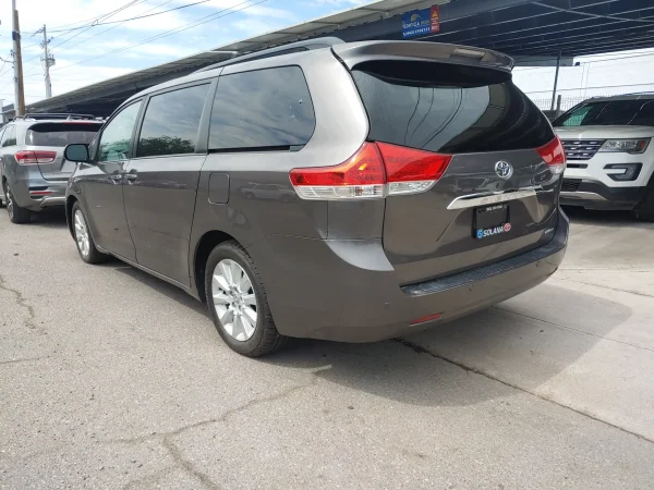 Sienna 2014 - Image 3