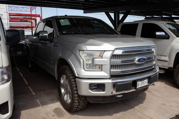Lobo Platinum 4x4 2016