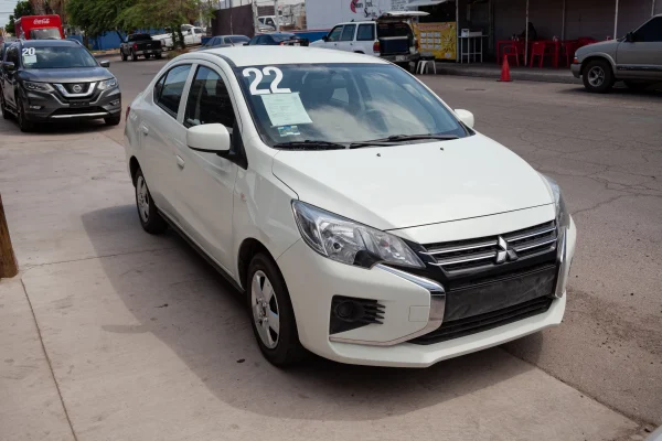 Mirage G4 GLX CVT 2022