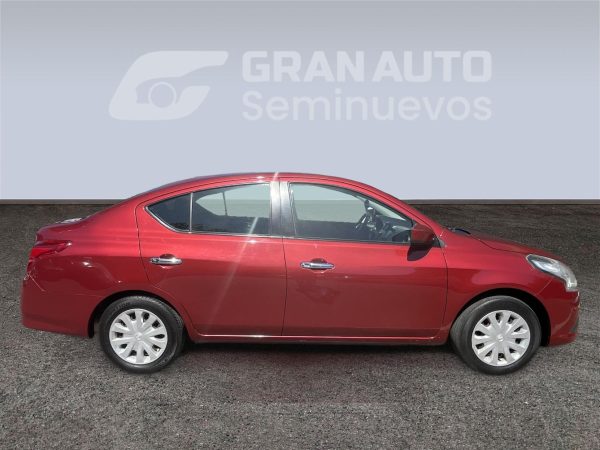 Versa Advance AT 2016