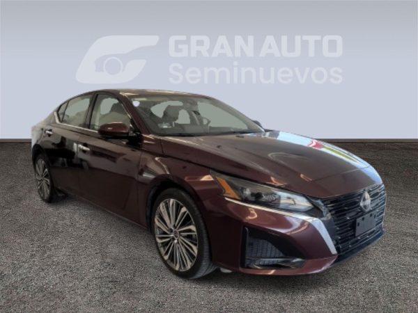 Nissan Altima Exclusive 2023