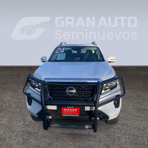 Nissan Frontier PRO-4X 2024