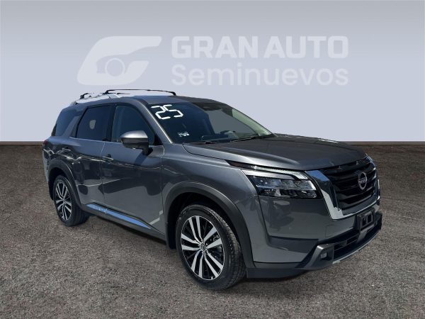 Nissan Pathfinder Platinum 2024